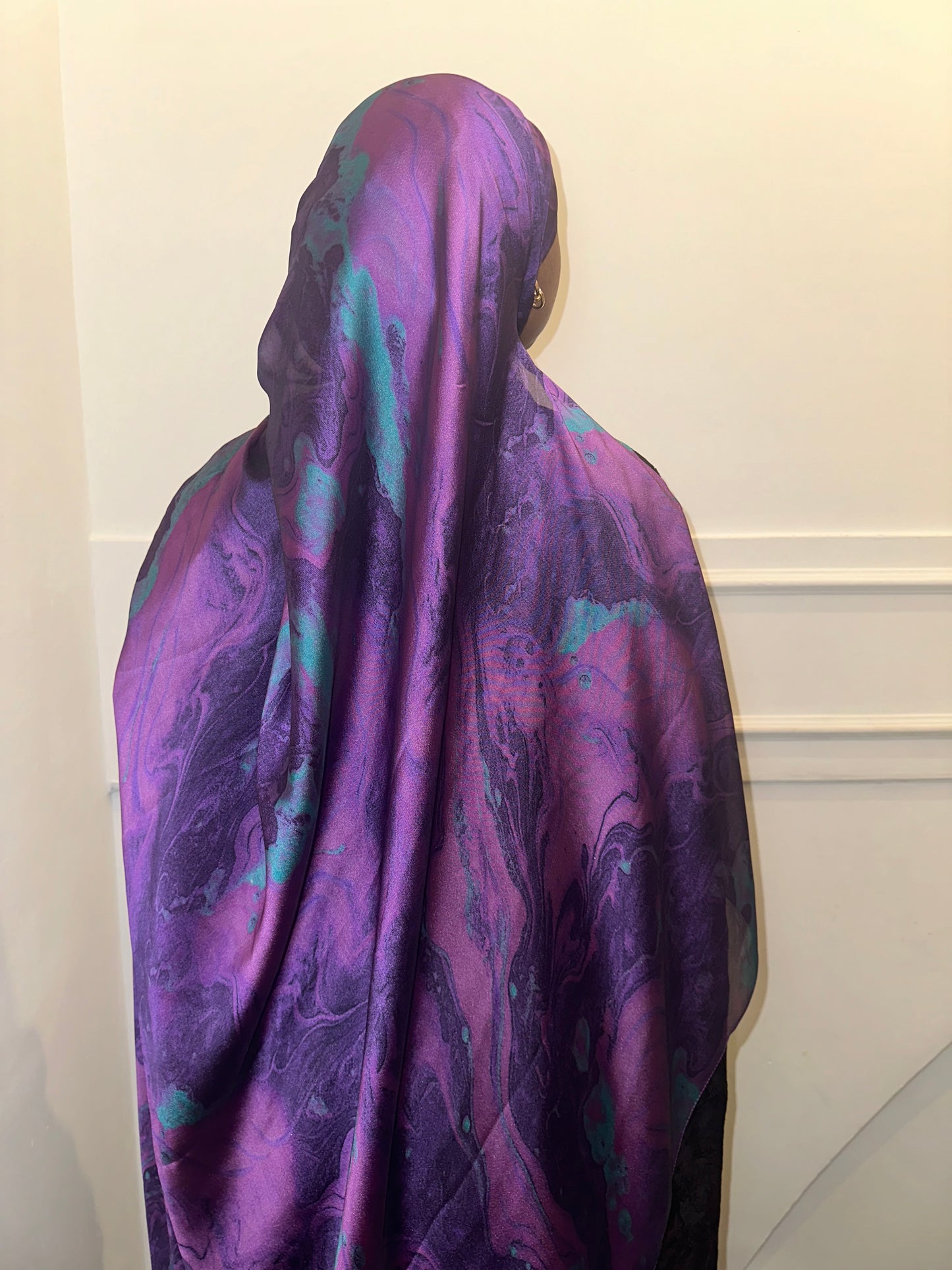 ETHEREAL WAVES: Violet