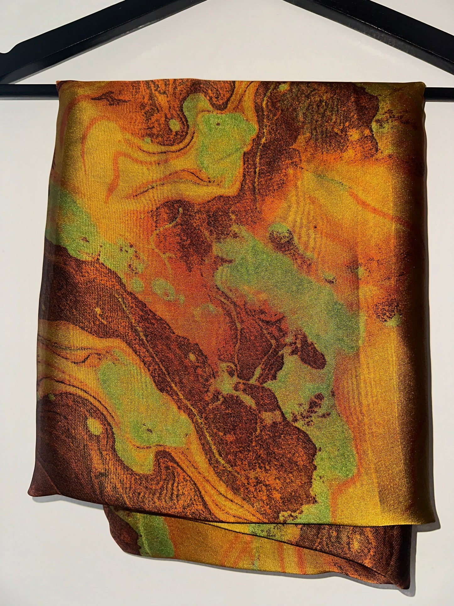 ETHEREAL WAVES: Saffron