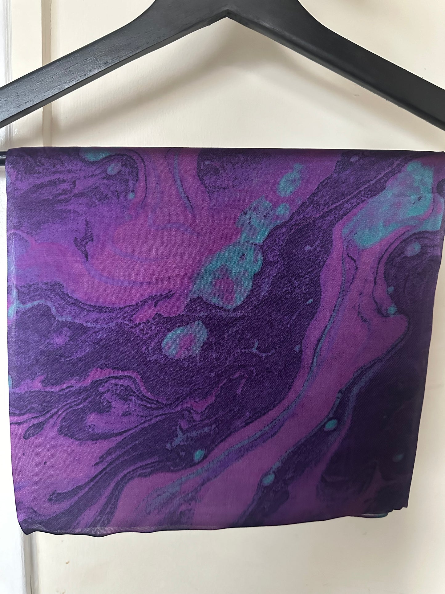 ETHEREAL WAVES: Violet