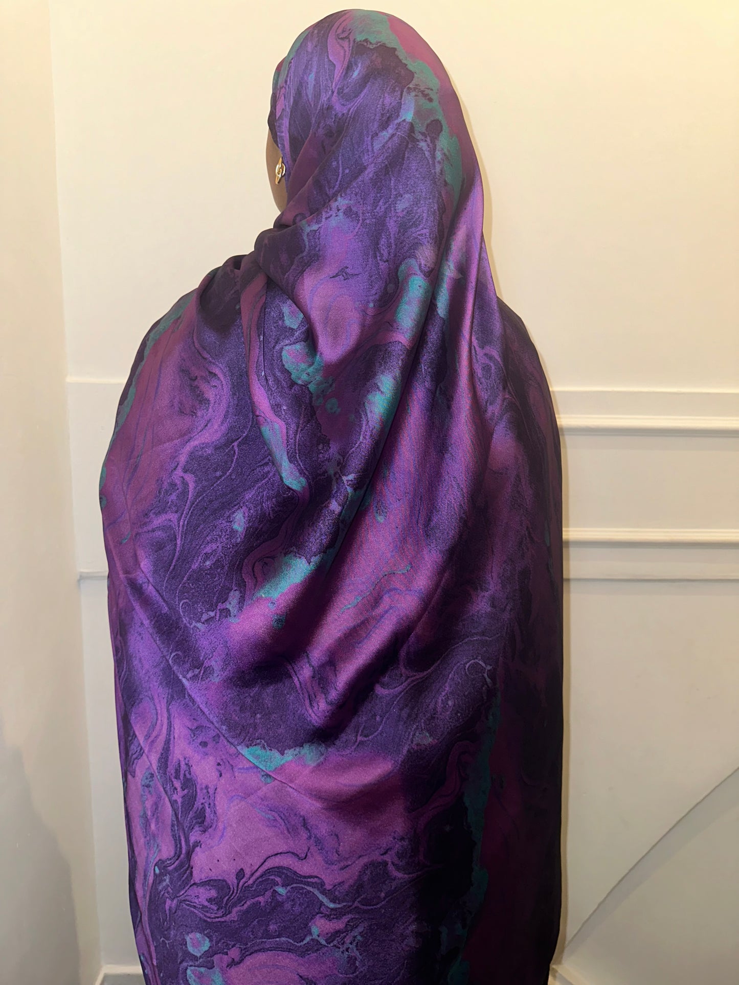 ETHEREAL WAVES: Violet